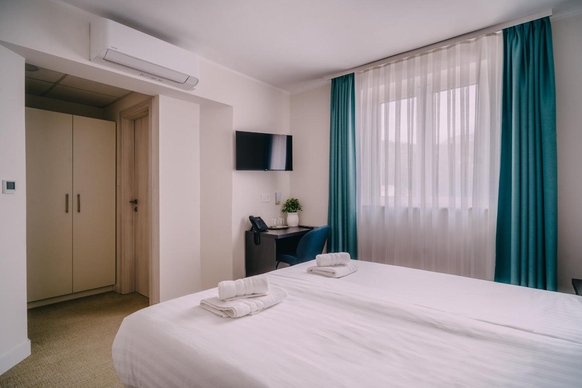 Kul In Ablana Hotel Jablanac Luaran gambar